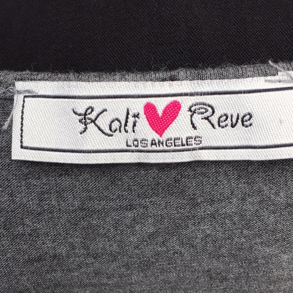 Crop top. - Picture 4 of 4